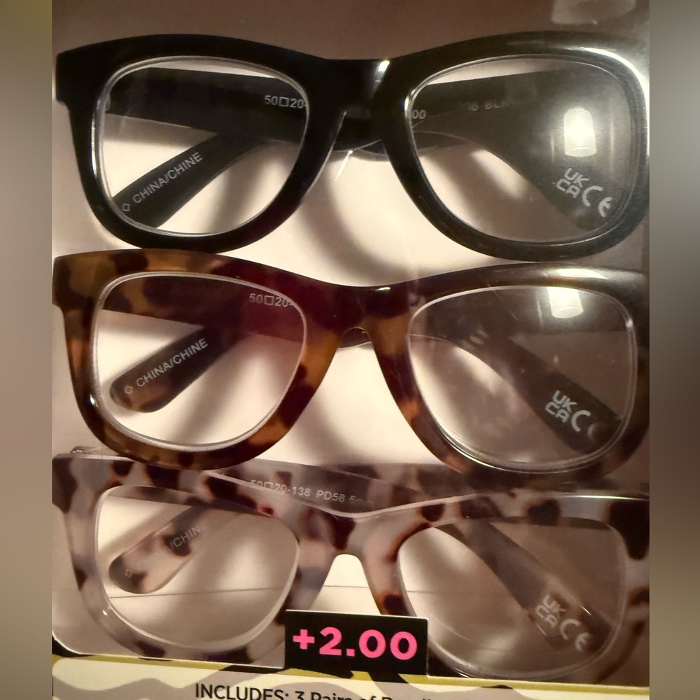 Betsey Johnson NWT Qty of 6 Assorted Reading Glasses +200 Lenses Strength - Picture 7 of 9